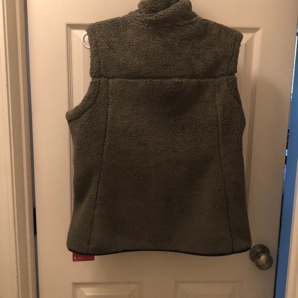 North Face green vest - Picture 2 of 8